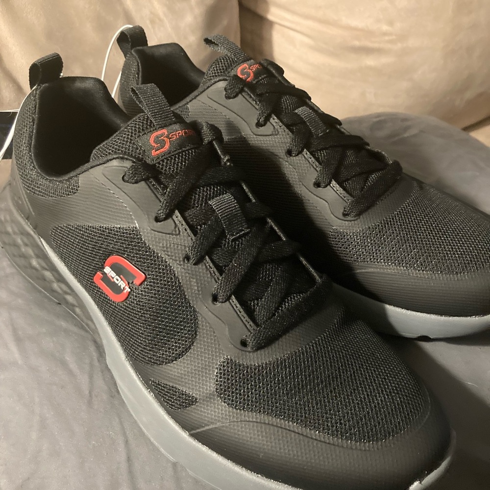 💕NWT Sketchers Sport Men’s “Troy” Black size 10.5